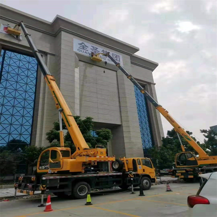 奉贤出租吊车可以用吊笼吊人作业吗